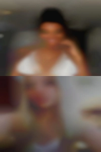 Women girls in fortes topless.